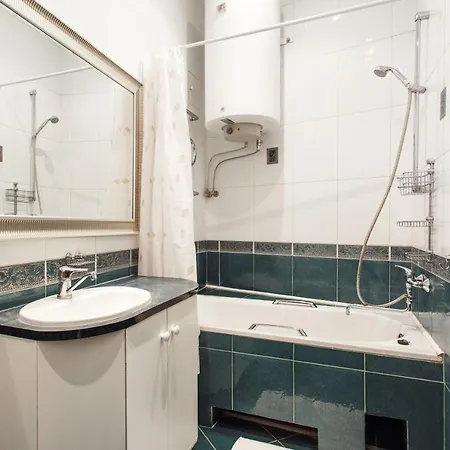 5 Bedroom Duplex In Old Town By Reside Baltic 维尔纽斯
