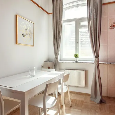 5 Bedroom Duplex In Old Town By Reside Baltic 维尔纽斯