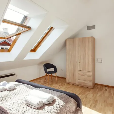 公寓 5 Bedroom Duplex In Old Town By Reside Baltic